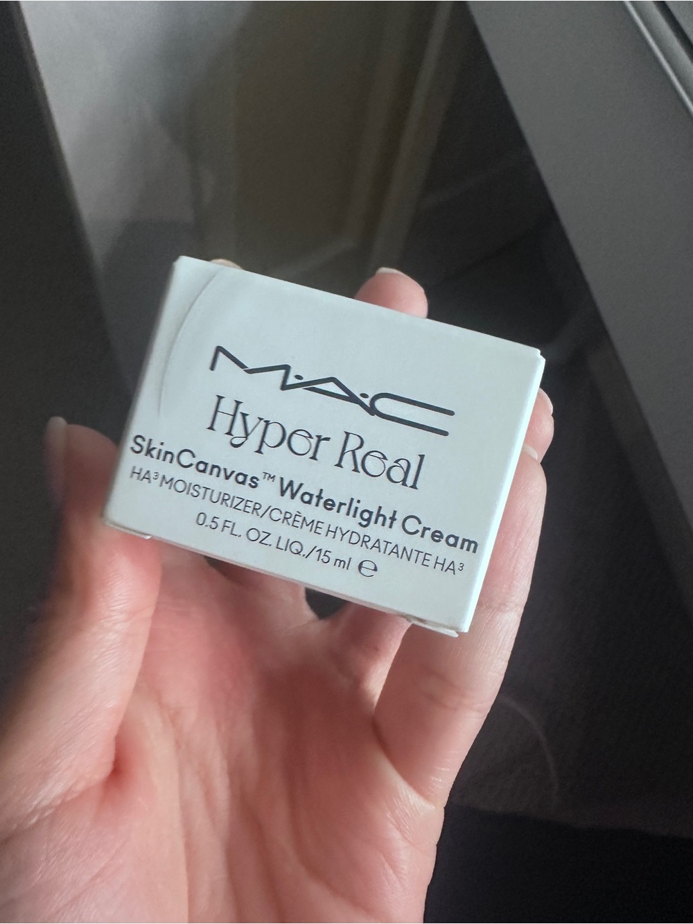 MAC Cosmetics Hyper Real SkinCanvas Waterlight Cream - White